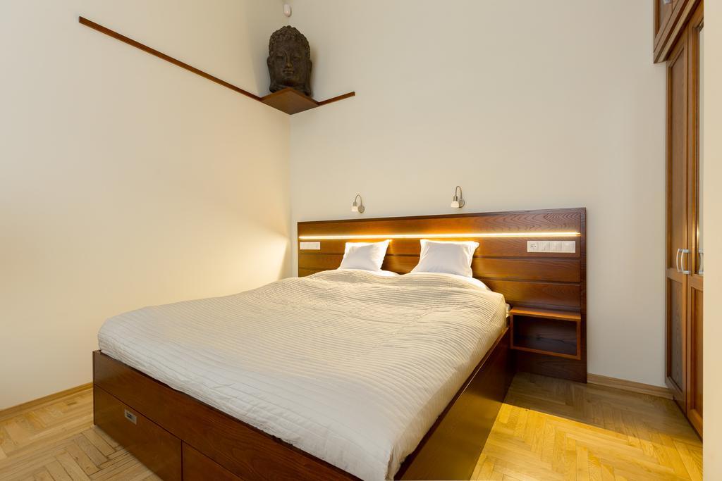 Family Buddha Apartment Будапеща Екстериор снимка