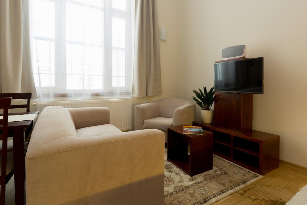 Family Buddha Apartment Будапеща Екстериор снимка